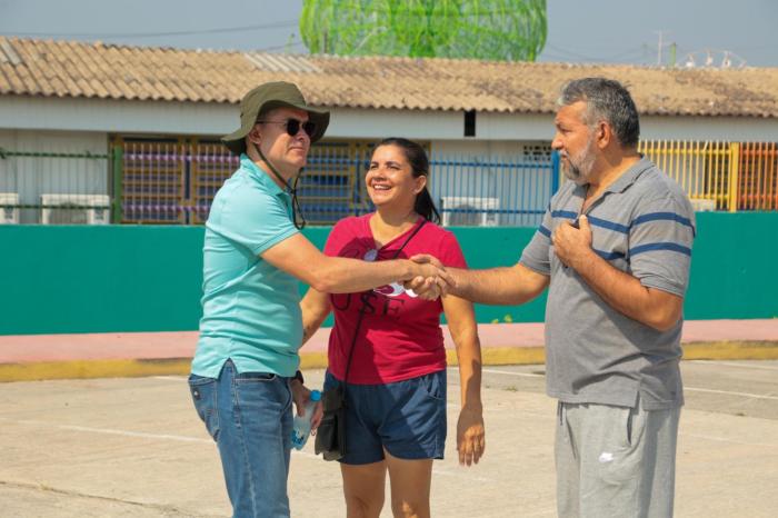 David Almeida vistoria obras da segunda etapa do parque Gigantes da Floresta