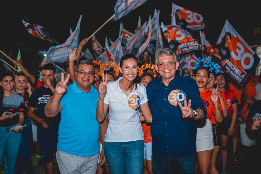 Pauderney Avelino reforça apoio à candidatura de Michele Valadares em Parintins Pauderney Avelino reforça apoio à candidatura de Michele Valadares em Parintins