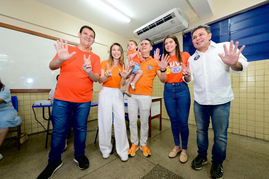Durante votação, David Almeida reforça confiança no resultado das urnas