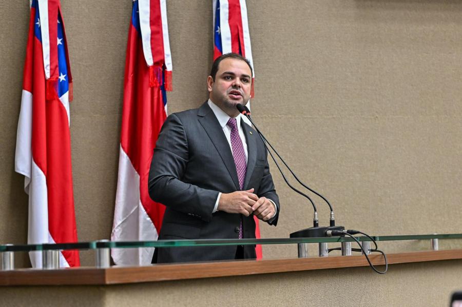 Três deputados articulam presidência da Aleam após invalidada reeleição de Cidade Três deputados articulam presidência da Aleam após invalidada reeleição de Cidade