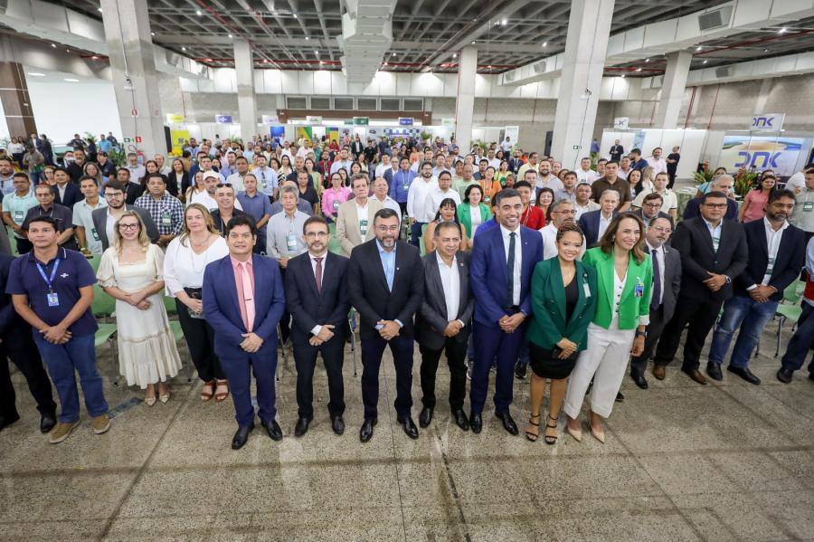Wilson Lima destaca parceria entre estado e prefeitos eleitos e reeleitos