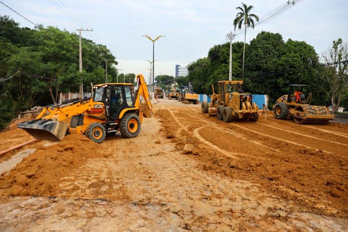 Prefeitura de Manaus conclui implantação de aduelas da nova rede de drenagem da avenida Mário Ypiranga Monteiro