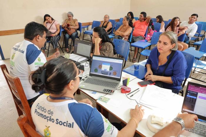 Governo do Amazonas leva Crédito Solidário para empreendedores de Iranduba e Manacapuru