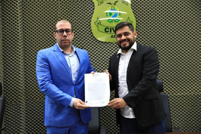 PC-AM e UEA firmam parceria para impulsionar tecnologias e pesquisa