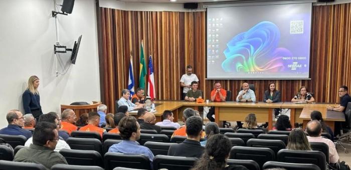 Prefeitura de Manaus apresenta avanços na limpeza e manutenção do centro da cidade