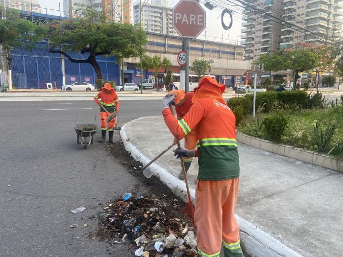 Prefeitura de Manaus avança com serviços de limpeza e manutenção urbana na cidade