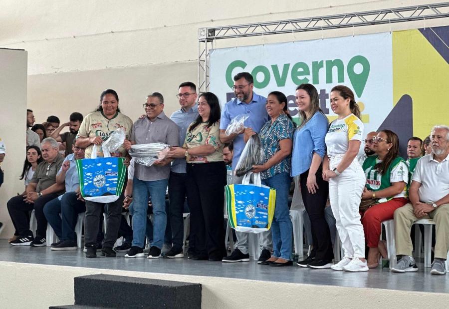 GOVERNO PRESENTE: ADS realiza edição especial da Feira de Produtos Regionais e beneficia instituições com entrega de peixes GOVERNO PRESENTE: ADS realiza edição especial da Feira de Produtos Regionais e beneficia instituições com entrega de peixes