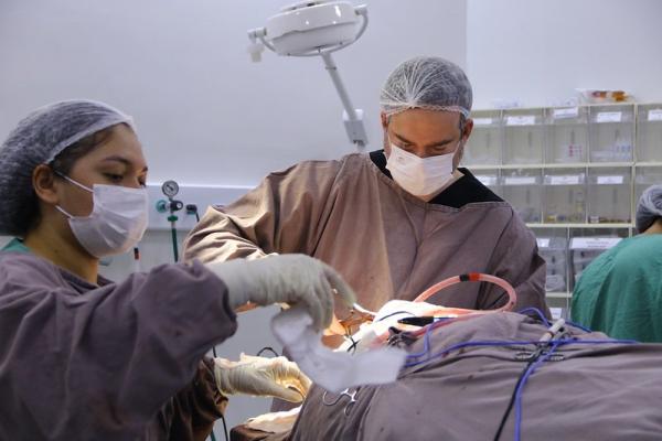 Governo do Amazonas realiza mais de 770 neurocirurgias no João Lúcio em 2024