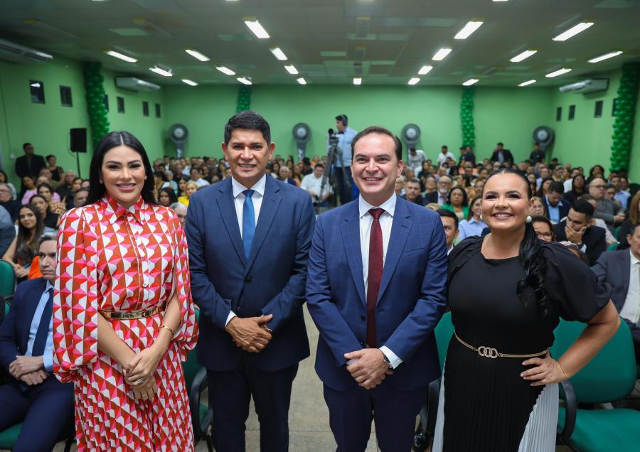 DIPLOMADO: Mateus anuncia saúde, infraestrutura e geração de emprego como prioridades em Parintins 
