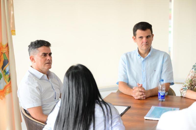 David Almeida e equipe técnica da saúde discutem estratégias para combate ao Aedes aegypti em Manaus