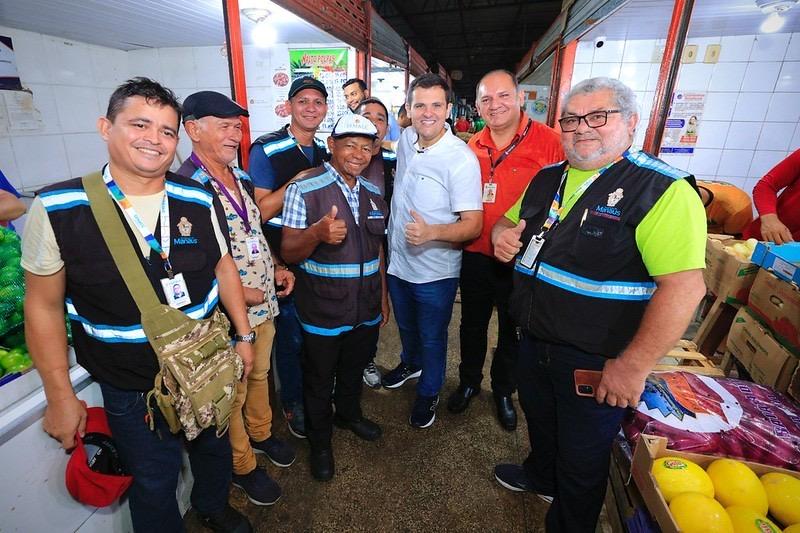 Prefeito em exercício Renato Junior retorna as feiras para diálogo com os permissionários
