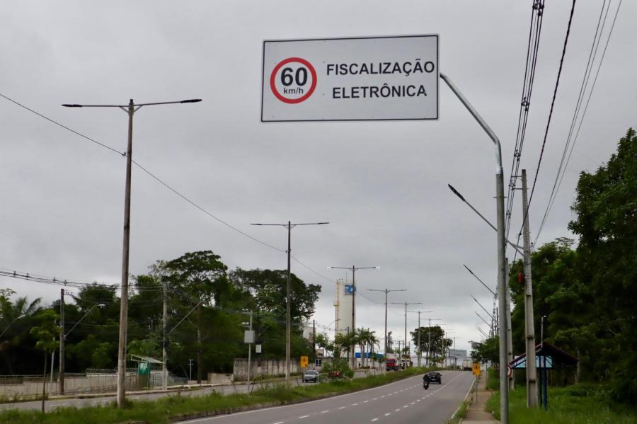 Após radares eletrônicos, infrações registradas na avenida do Turismo caem 90%, em Manaus