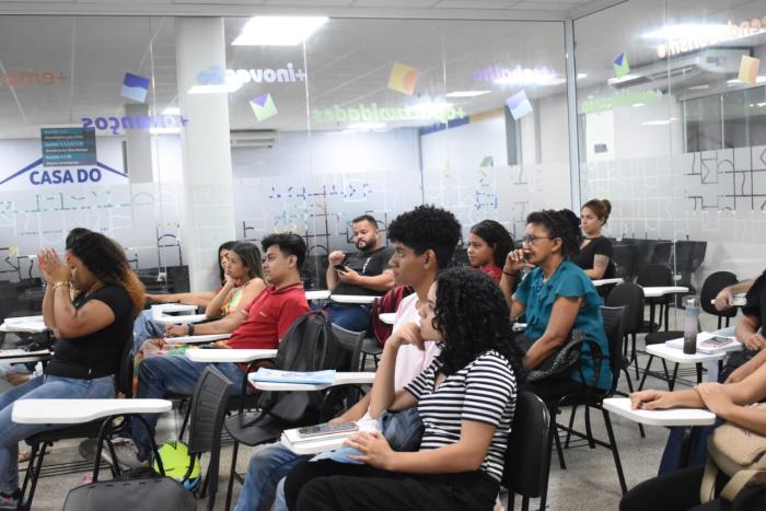 Prefeitura de Manaus oferece 50 vagas em cursos de Informática e Audiovisual
