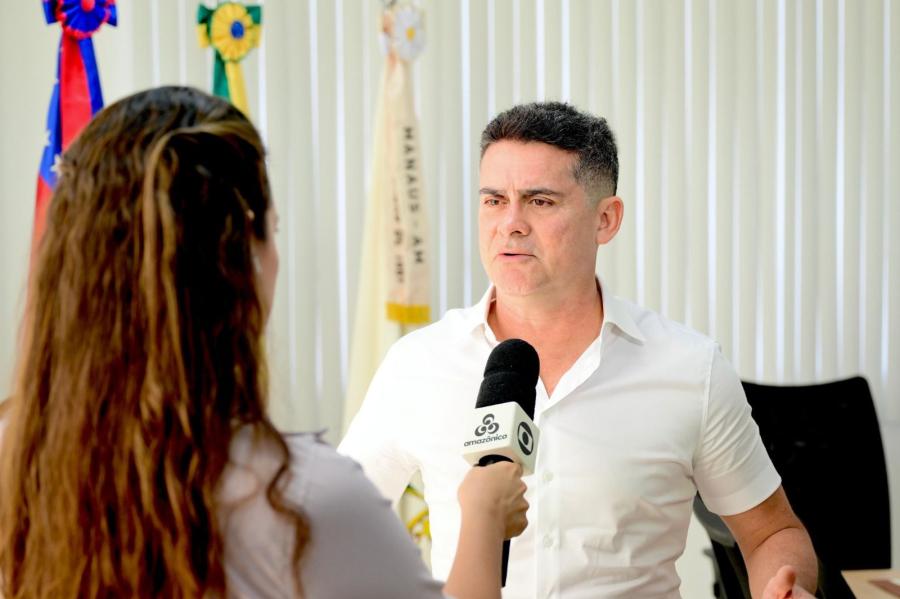 Prefeito David Almeida reforça ações para prevenir ocupações irregulares e tragédias em Manaus