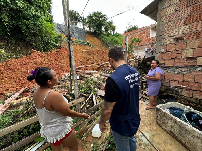 DPE-AM media acordo para realocação de famílias da Redenção para residencial do ‘Minha Casa, Minha Vida’