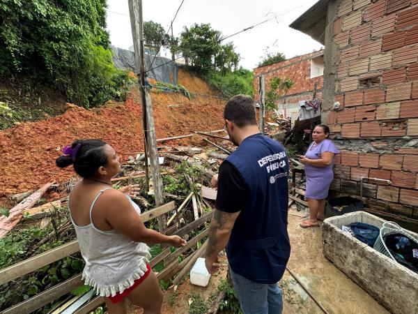 DPE-AM media acordo para realocação de famílias da Redenção para residencial do ‘Minha Casa, Minha Vida’