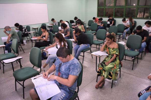 UEA abre inscrições para vagas remanescentes no pré-vestibular AprovENS