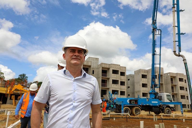 David Almeida prioriza habitação em Manaus e anuncia entrega de 576 unidades em maio