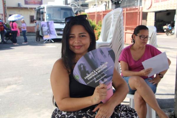 Unidade Móvel da Prefeitura de Manaus leva serviços e apoio às mulheres no bairro Santo Antônio