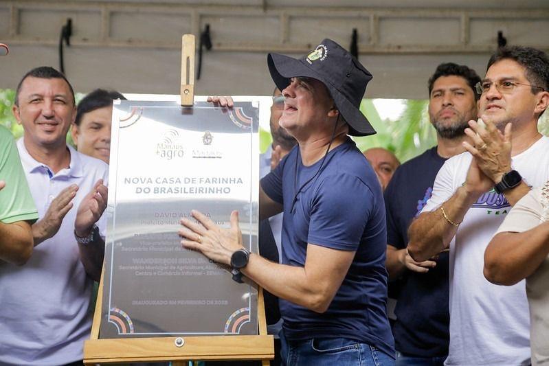 David Almeida entrega casa de farinha no Ramal do Brasileirinho e beneficia 150 famílias