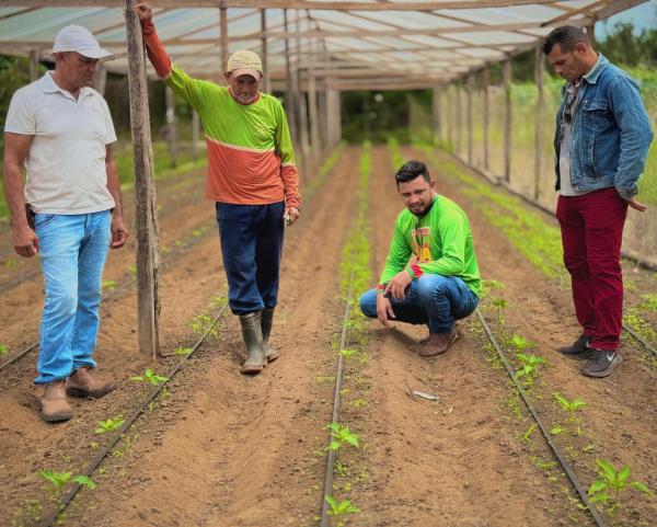 Secretaria de Produção Rural de Parintins inicia assistência técnica em propriedades da Ilha