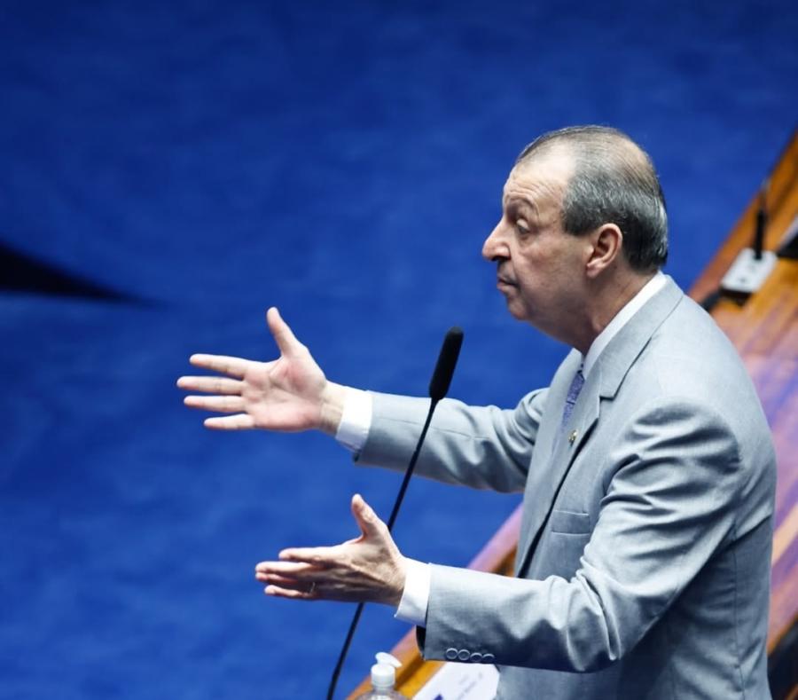 Omar Aziz cobra solução para entraves ambientais e reforça compromisso do presidente Lula com a BR-319