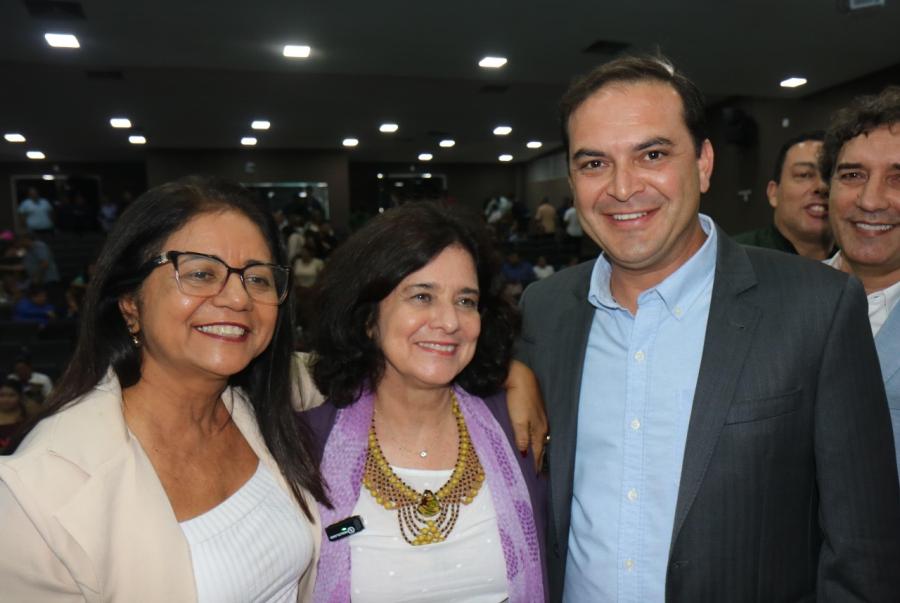 Mateus Assayag destaca avanços na Saúde Ribeirinha com novos investimentos em visita da ministra Nísia Trindade