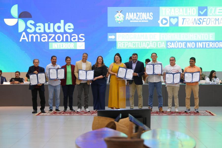 Wilson Lima e prefeitos assinam repactuação que vai permitir repasses diretos de saude