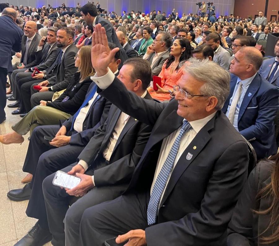 Pauderney participa entrega do Selo Nacional Compromisso com a Alfabetização