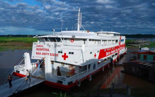 Barco Hospital São João XXIII realiza 1,4 mil atendimentos em dois dias em Manacapuru
