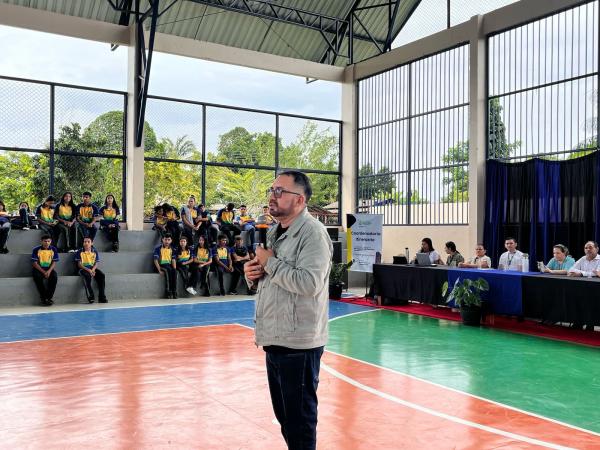 Coordenadoria de Educação promove ação itinerante na Agrovila do Caburi