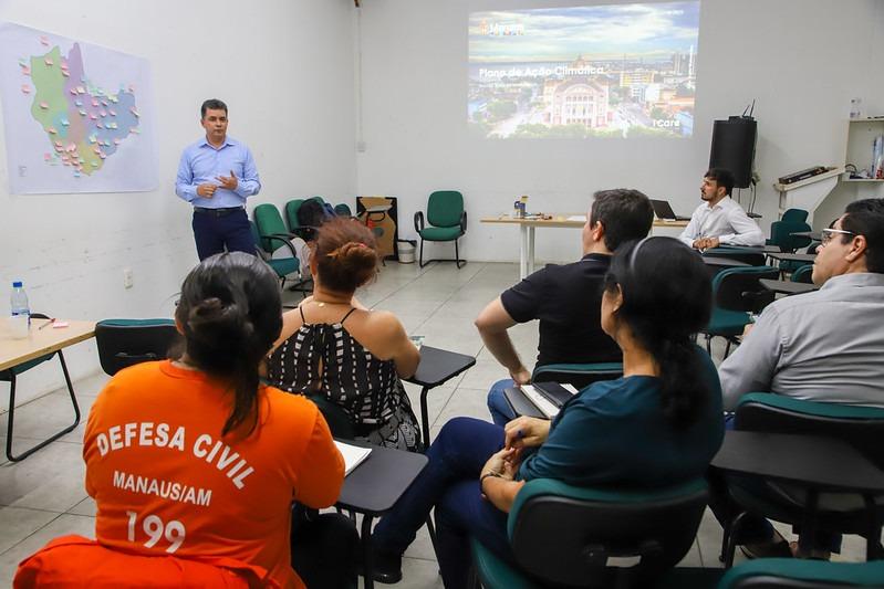 Prefeitura de Manaus trabalha na elaboração do Plano de Ação à Mudança Climática Prefeitura de Manaus trabalha na elaboração do Plano de Ação à Mudança Climática