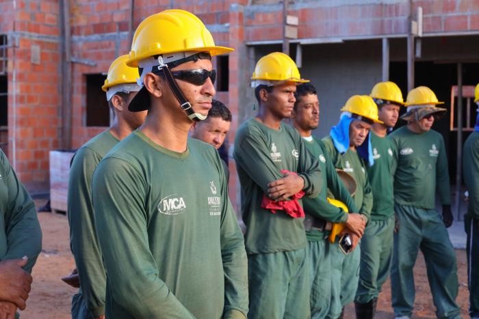 Campanha Abril Verde reforça segurança nas obras do Prosamin+ e Prosai Parintins Campanha Abril Verde reforça segurança nas obras do Prosamin+ e Prosai Parintins