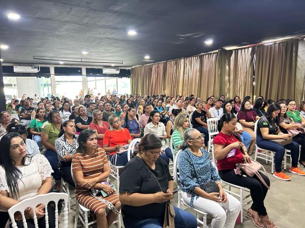 Governo do Amazonas realiza ações em Parintins após indicações de Márcia Baranda