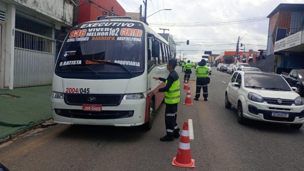 Prefeitura intensifica fiscalização do transporte público no Centro de Manaus