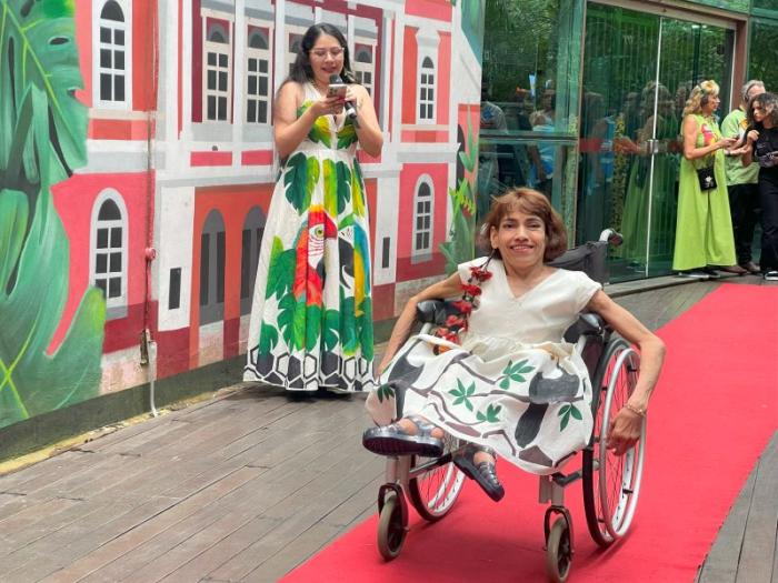 Prefeitura de Manaus promove exposição de artistas amazonenses com deficiência visual Prefeitura de Manaus promove exposição de artistas amazonenses com deficiência visual