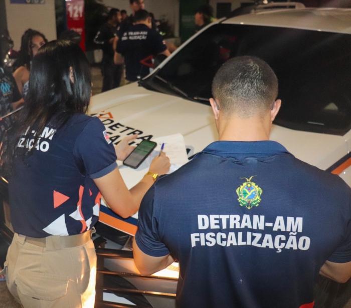 Fiscalização do Detran-AM flagra 117 motoristas sob efeito de álcool; três são presos em Manaus e Parintins