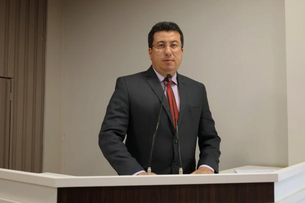 Fábio Cardoso propõe reforma e ampliação da Escola de Idiomas Aldair Kimura Seixas