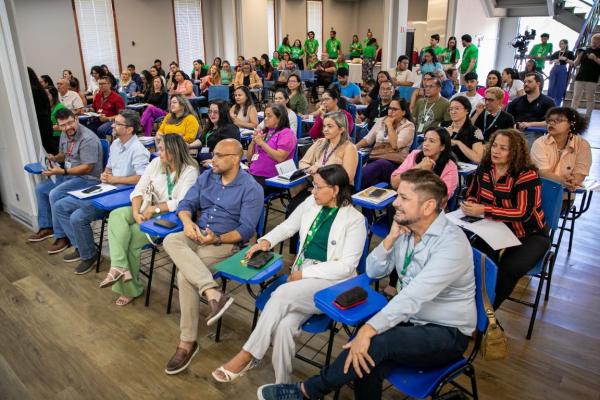 UEA capacita secretários para melhorar gestão acadêmica