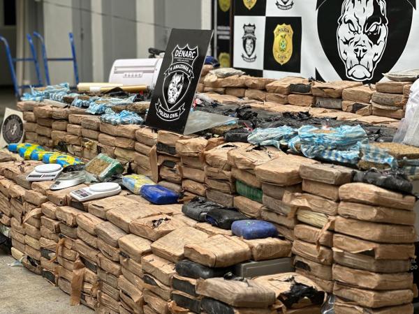 Governo do Amazonas incinera 40 toneladas de drogas apreendidas