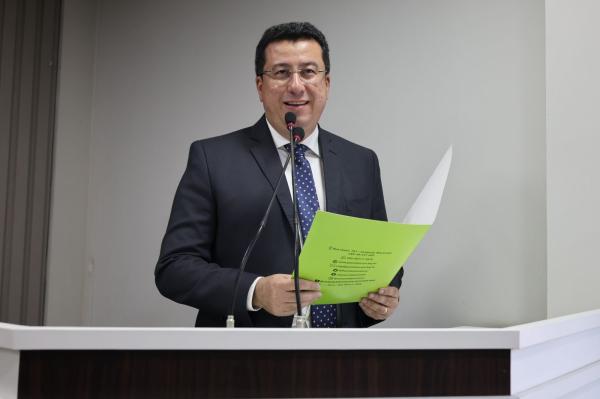 Indicação de vereador Fábio Cardoso visa combater poluição sonora e uso de drogas