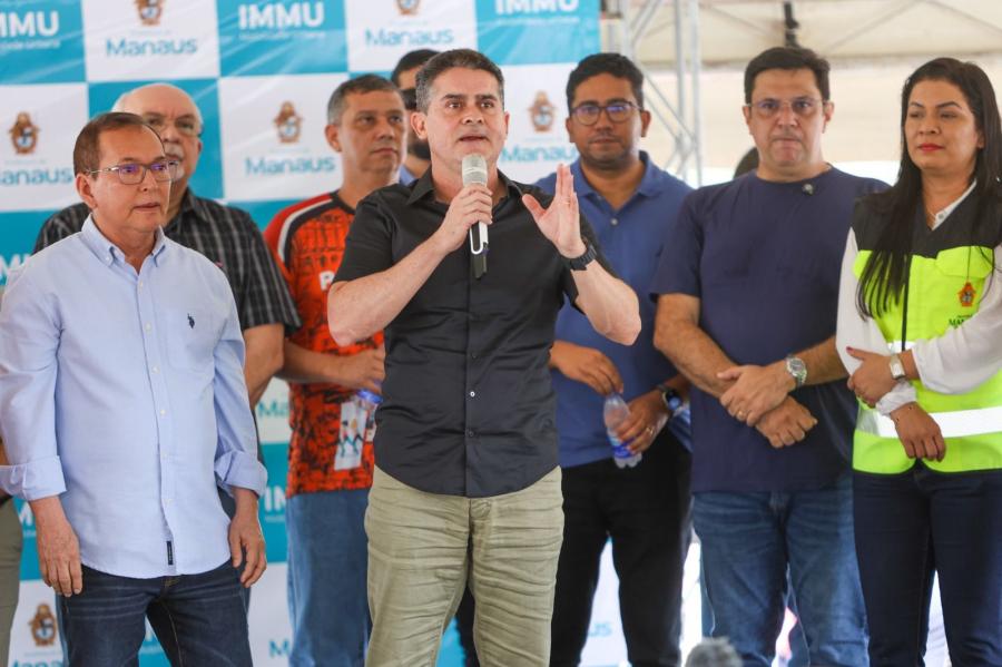 David Almeida reforça transporte coletivo com 20 novos ônibus em Manaus