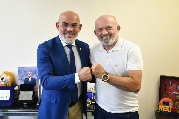 Cabo Linhares se reúne com deputado Cabo Maciel em agenda institucional em Manaus