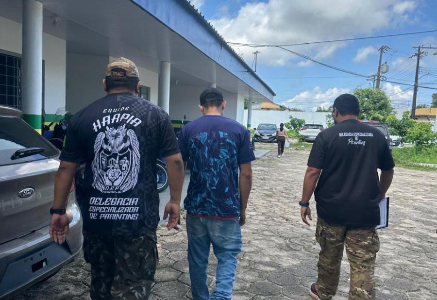 DE VÍTIMA A INVESTIGADORA: Mulher identifica e ajuda polícia a prender acusado de importunação sexual em Parintins