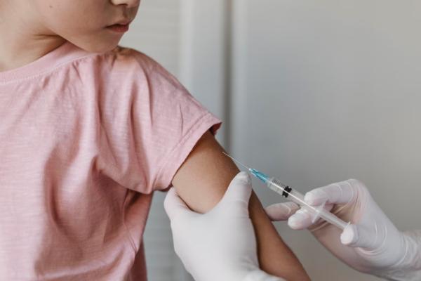 Brasil fica abaixo da meta de vacinação com segunda dose