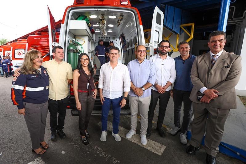 David Almeida amplia Samu Manaus com cinco novas ambulâncias