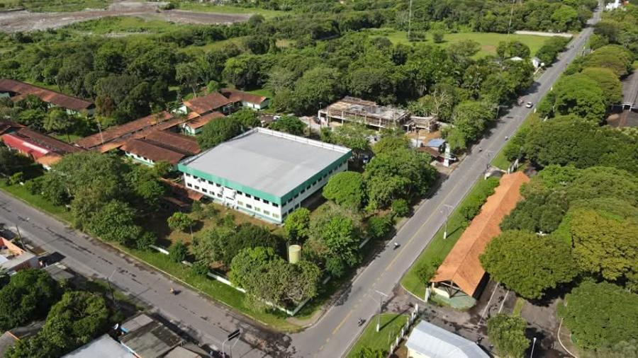 UEA abre seleção para professor no CESP/Parintins com salário até R$ 9.300