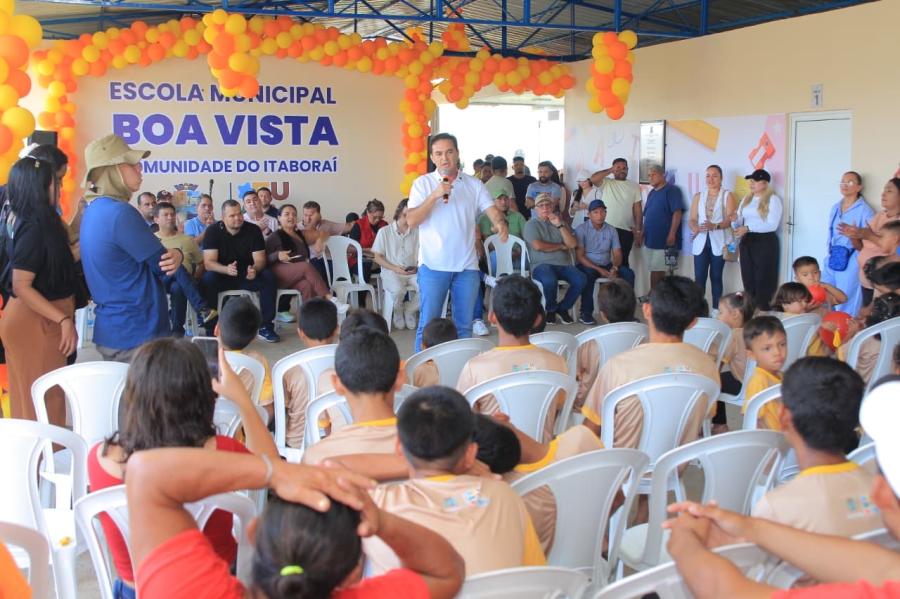 Mateus Assayag entrega Escola Municipal Boa Vista e reforça compromisso com a educação ribeirinha