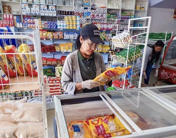 Vigilância Sanitária apreende produtos impróprios em comércios de Parintins Vigilância Sanitária apreende produtos impróprios em comércios de Parintins