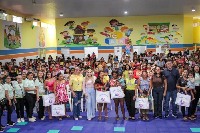 Semana do Bebê é encerrada com entrega de kits do Programa Criança Feliz Semana do Bebê é encerrada com entrega de kits do Programa Criança Feliz